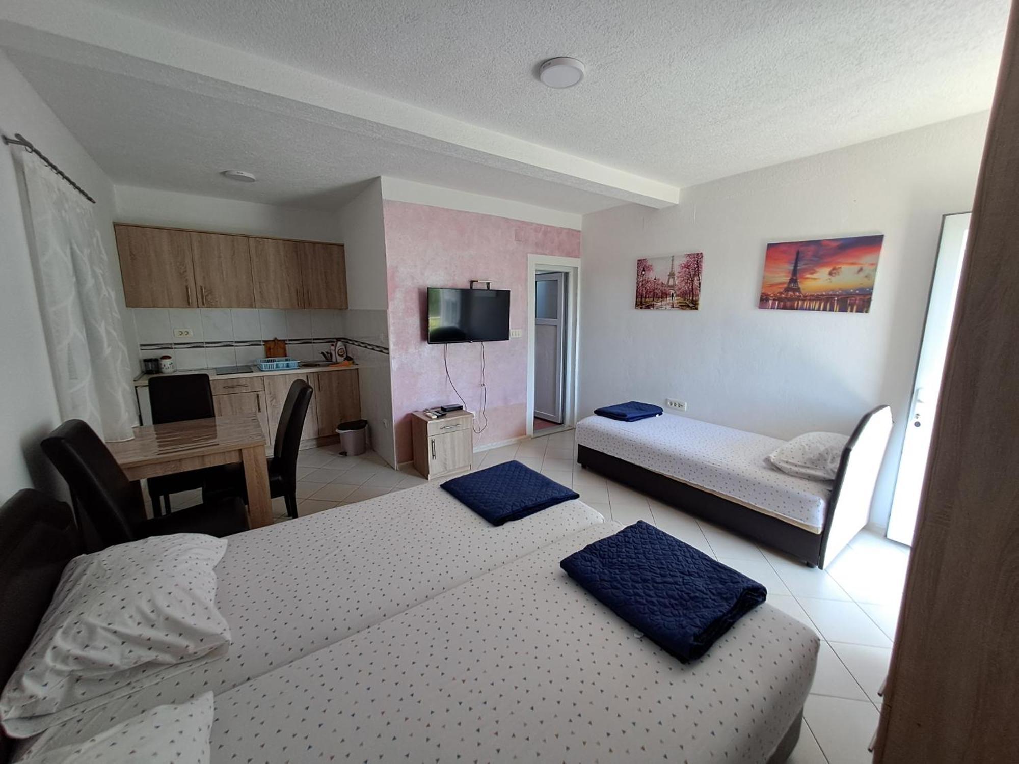 Apartmani Cavor Budva Eksteriør billede